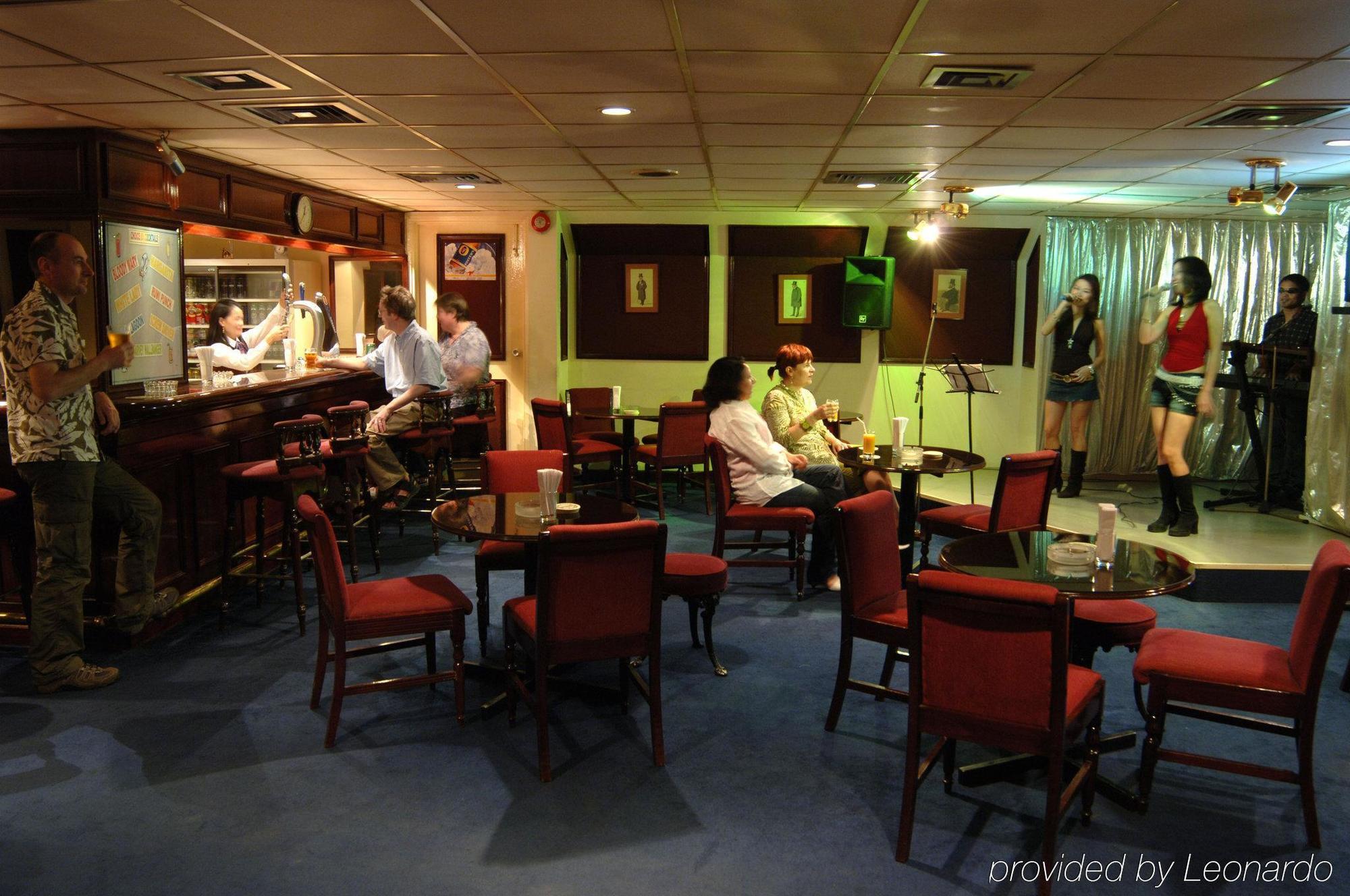 Tulip Inn Downtown Mascate Restaurante foto
